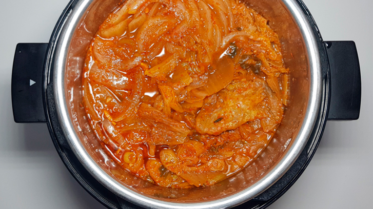 돼지고기 김치찌개